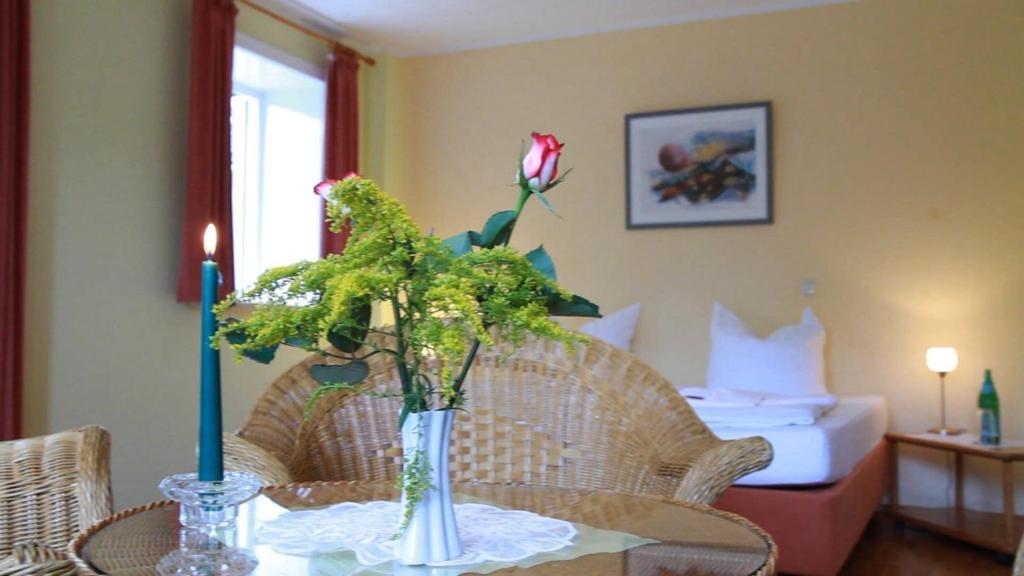 1. Deutsches Kartoffel-Hotel Küsten Exteriör bild
